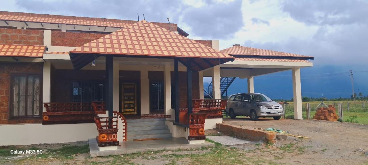 Appartamento Lakshmi Illam Near Isha Yoga Adiyogi Alāndurai Esterno foto